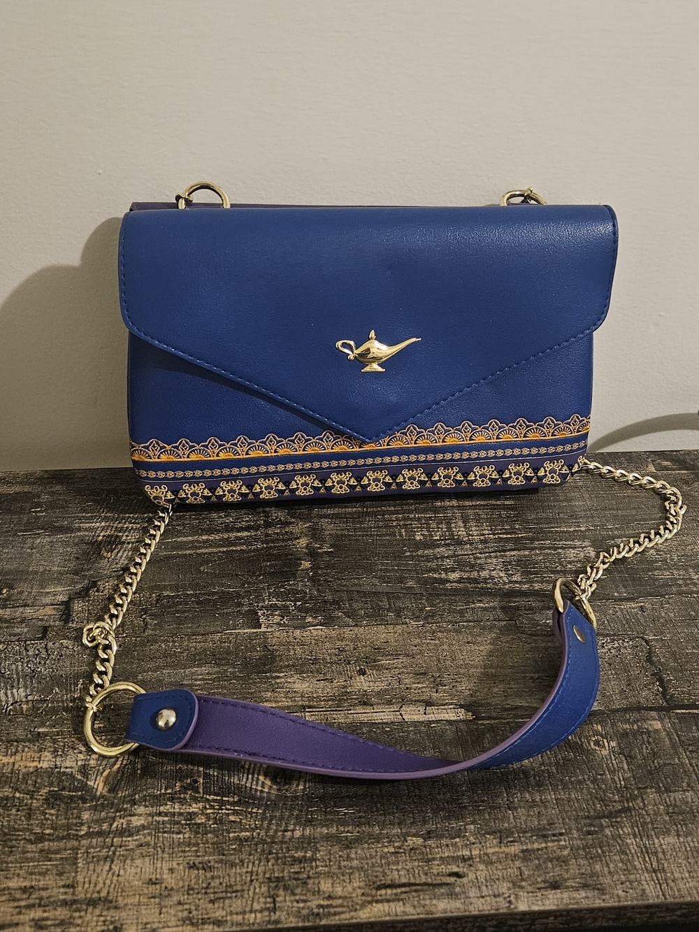 Loungefly Disney Aladdin Double Sided Crossbody Bag - Picture 1 of 5